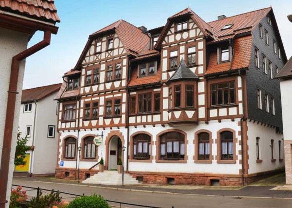 Hotel Zur Hallenburg Kurort Steinbach-Hallenberg Екстер'єр фото