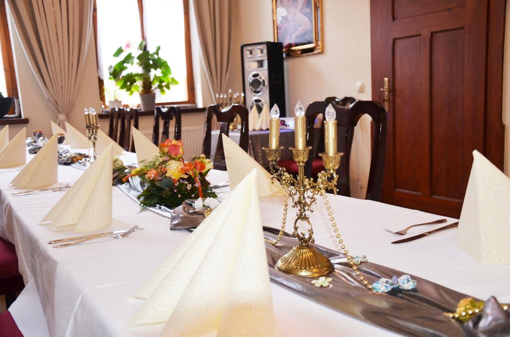 Hotel Zur Hallenburg Kurort Steinbach-Hallenberg Екстер'єр фото