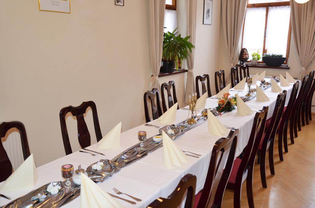 Hotel Zur Hallenburg Kurort Steinbach-Hallenberg Екстер'єр фото