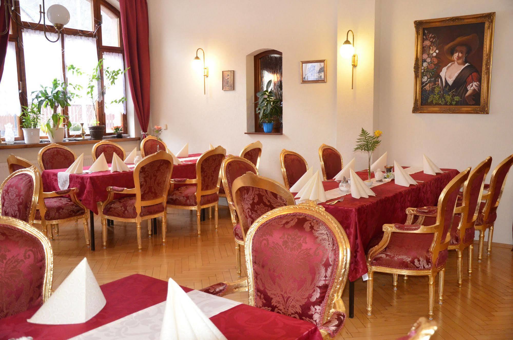 Hotel Zur Hallenburg Kurort Steinbach-Hallenberg Екстер'єр фото